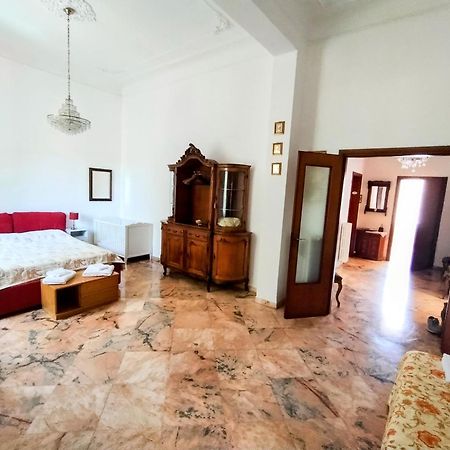 Gabry'S Home Three-Bedroom Big Apartment Near City Center & Train Station To Pisa And Florence & Ferries To Sardegna Corsica Livorno Exterior photo